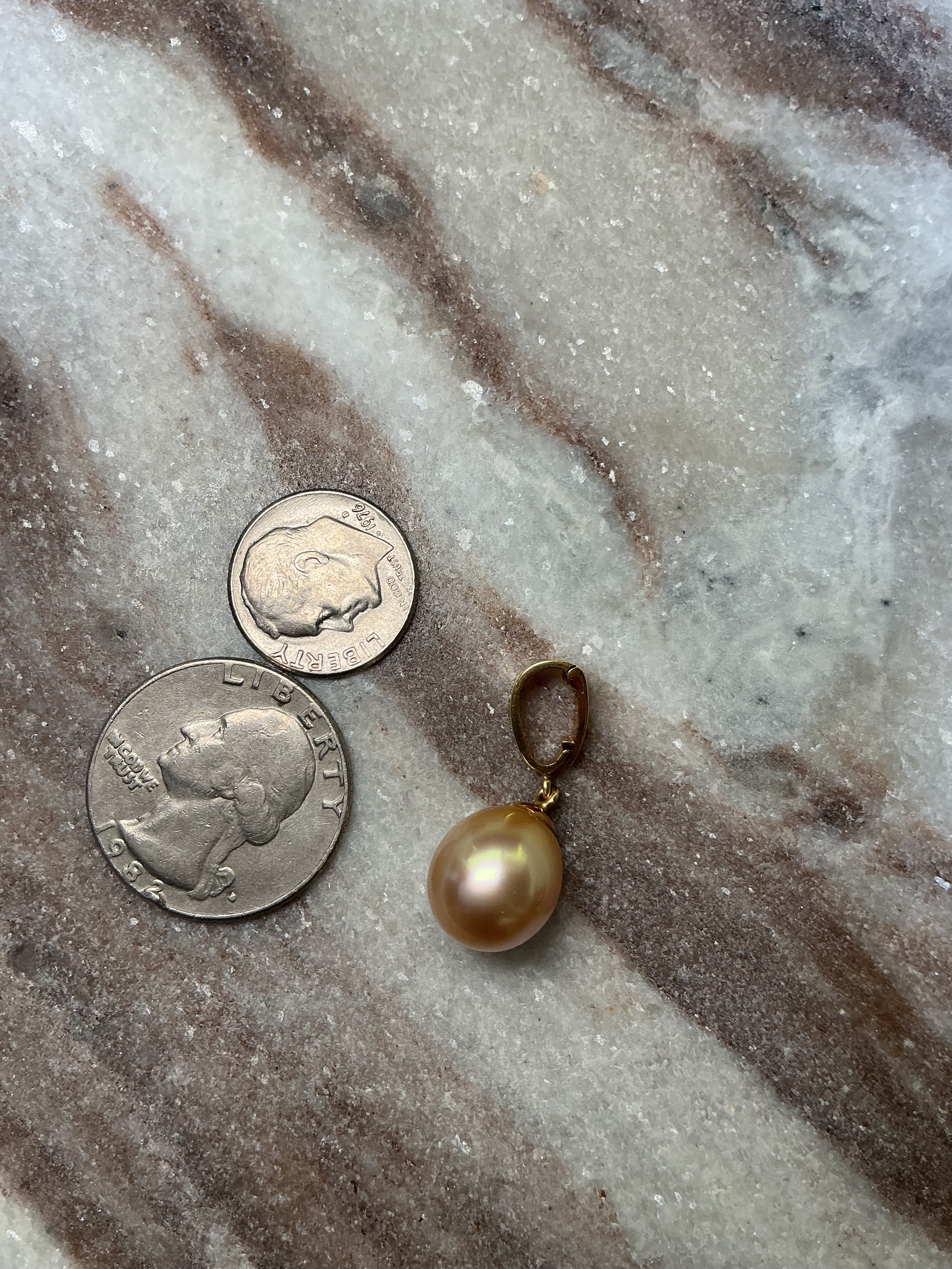 18K Gold Pearl & Diamond Pendant