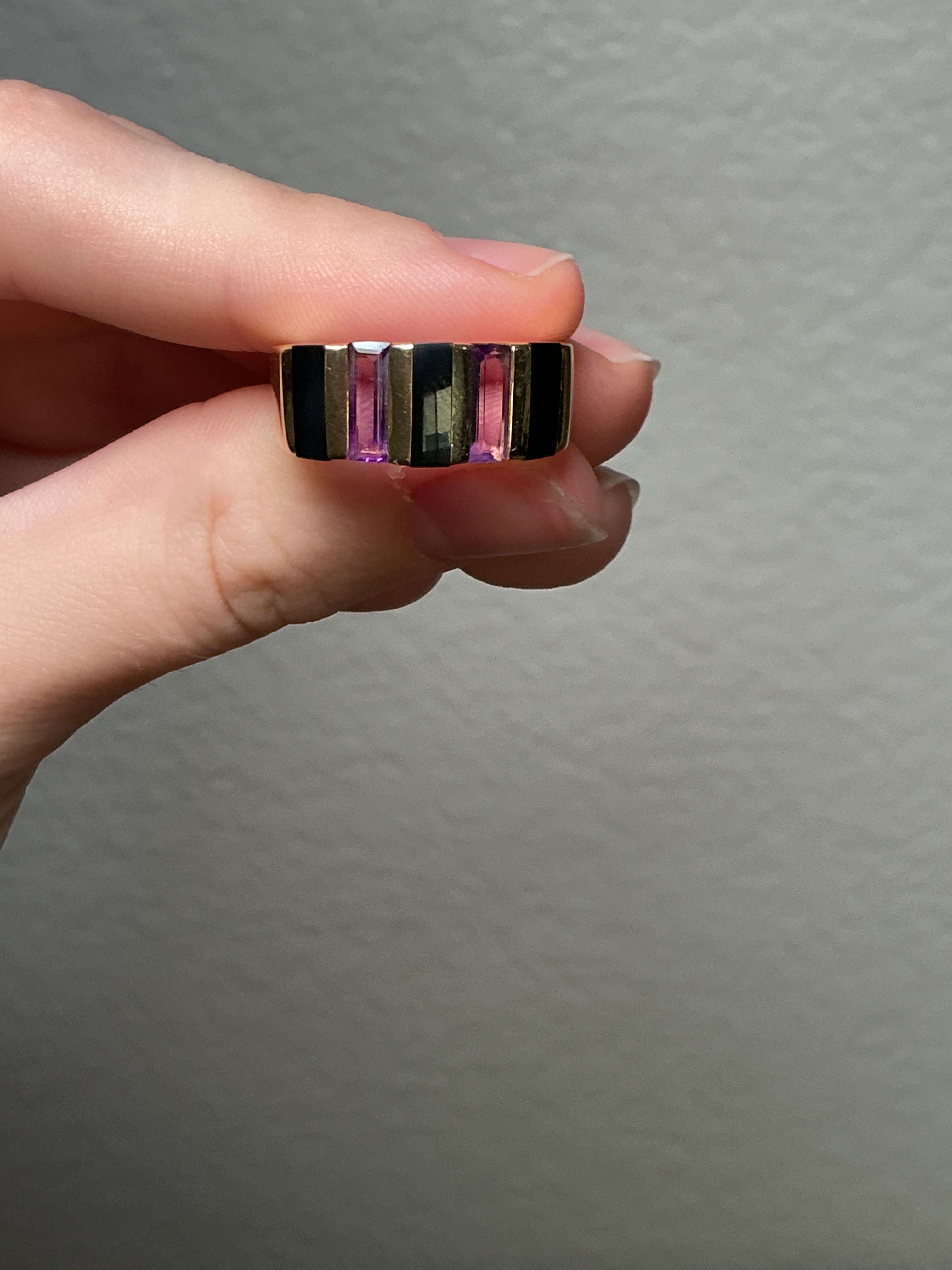 Onyx & Amethyst Ring in Yellow Gold