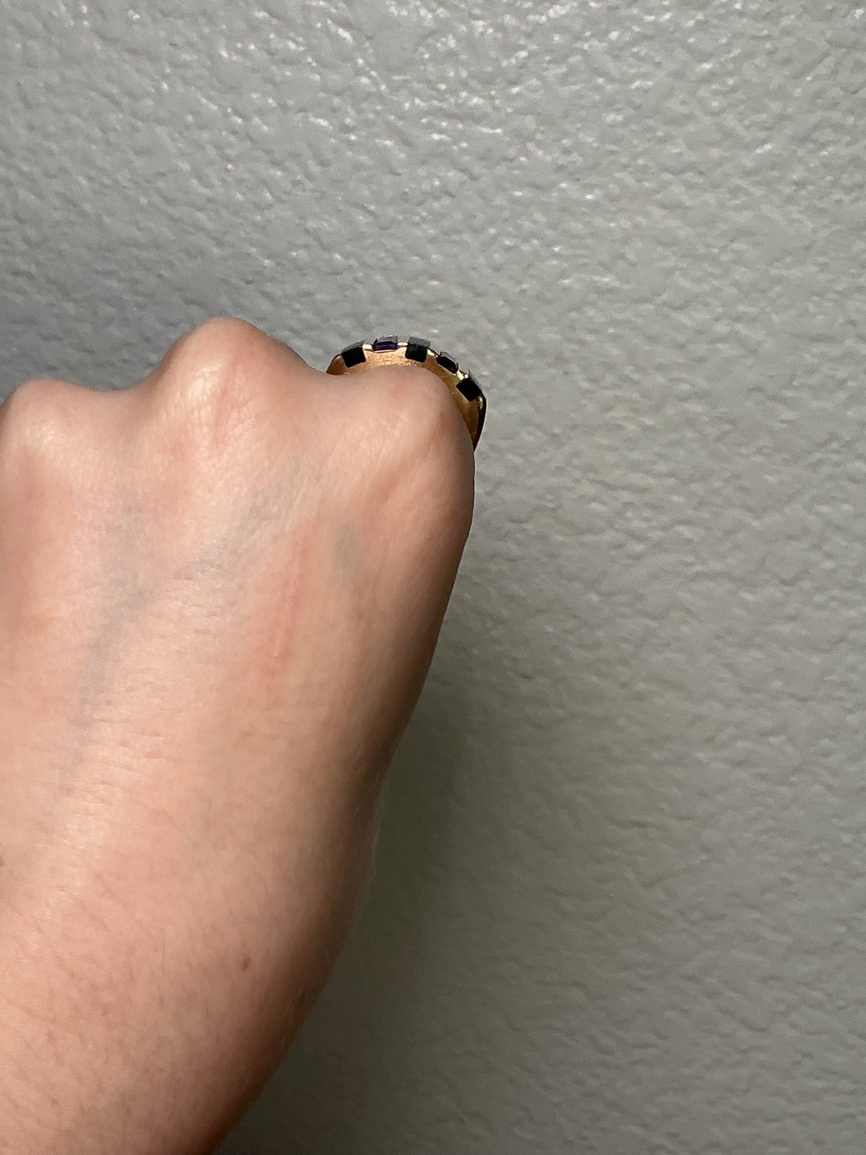 Onyx & Amethyst Ring in Yellow Gold
