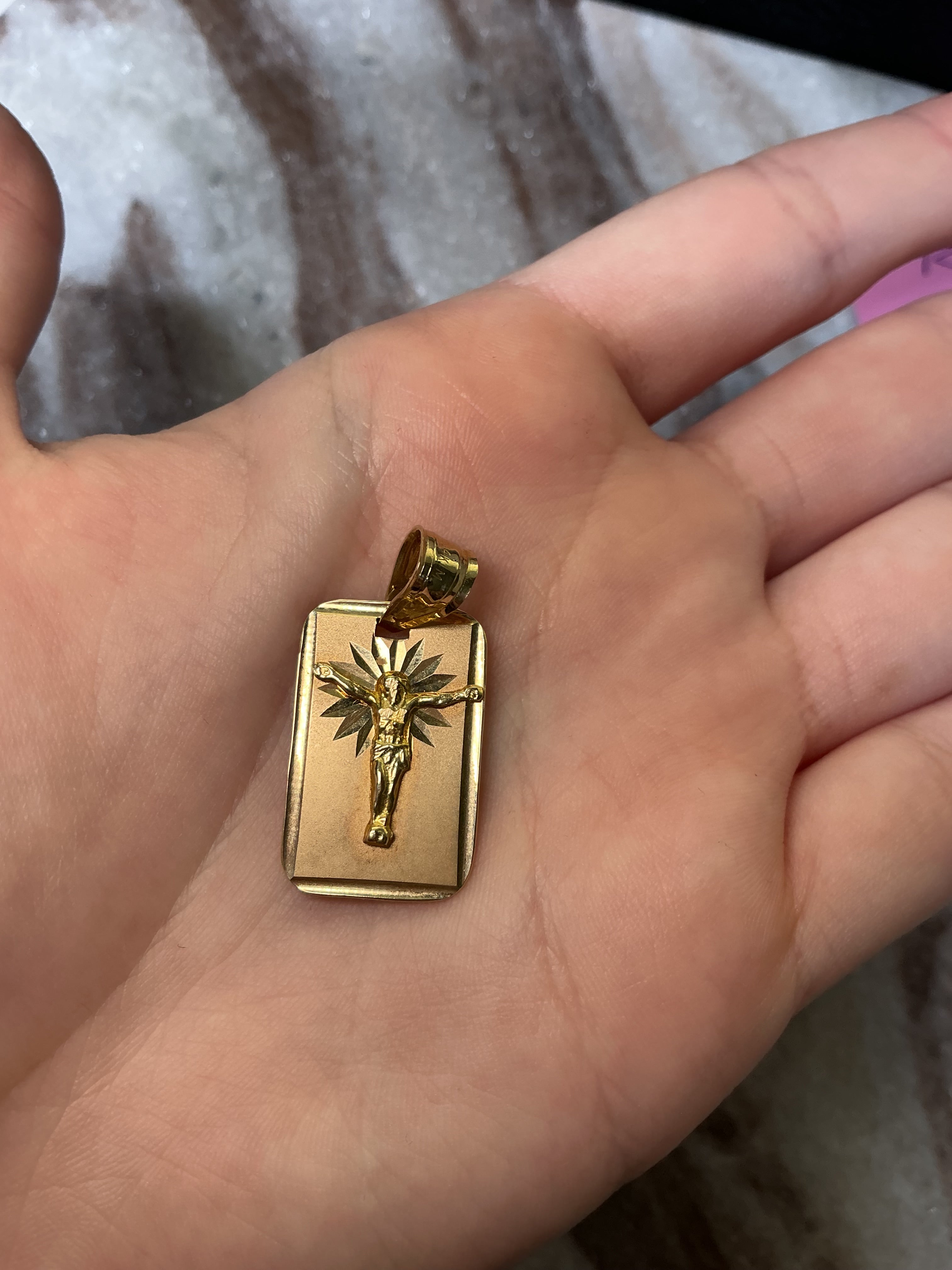 14K Gold Vintage Crucifix Pendant