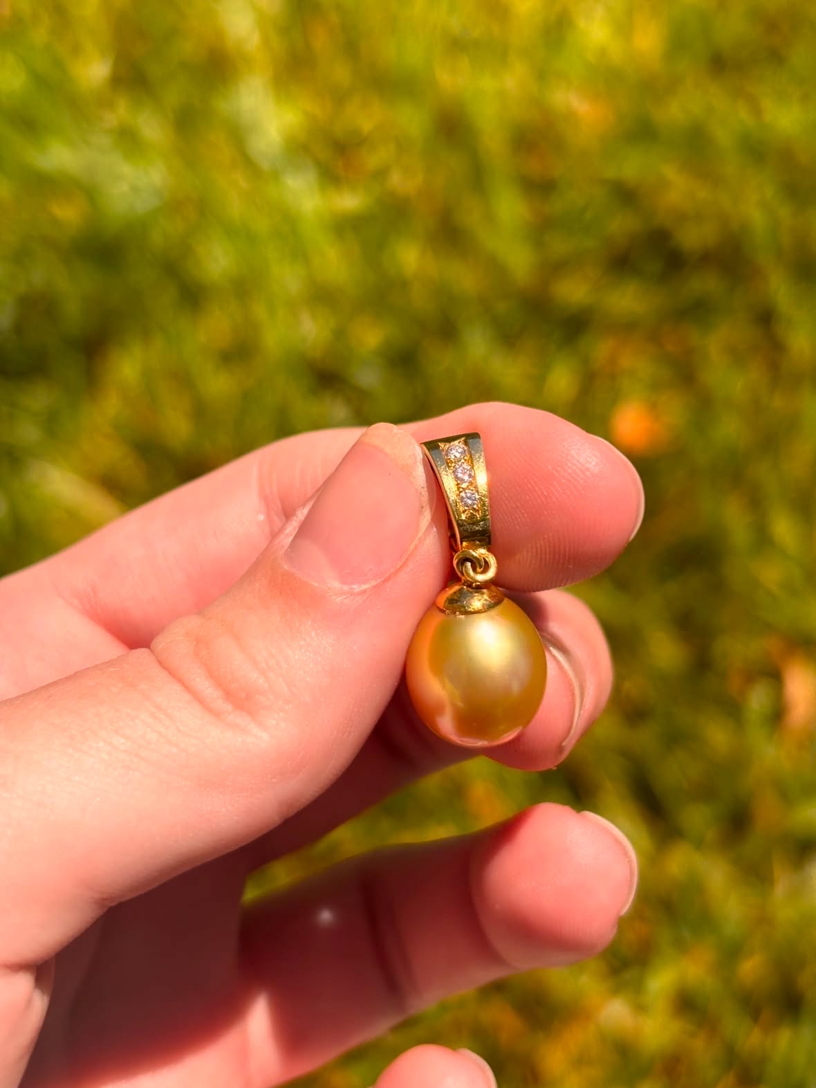 18K Gold Pearl & Diamond Pendant